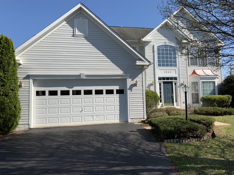 1805 Addison Ct, Frederick, MD for sale - Building Photo - Image 3 of 8