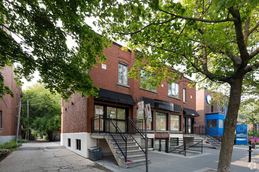 5765 Av Monkland, Montréal, QC H4A 1E8 Retail for Lease