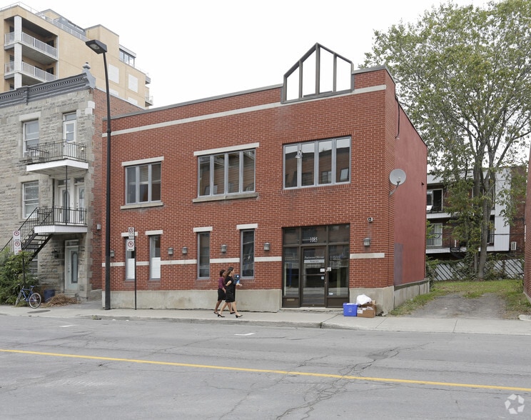 1085-1087 Rue Atateken, Montréal, QC for sale - Building Photo - Image 2 of 6