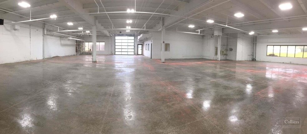 357 Washington St, Chardon, OH for lease - Interior Photo - Image 2 of 6