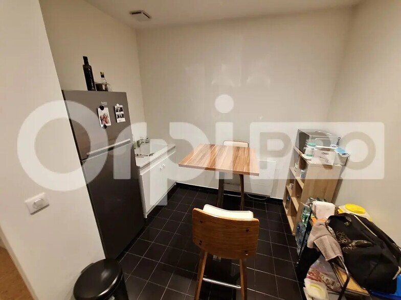 Office in Crépy-en-Valois for lease - Building Photo - Image 2 of 4