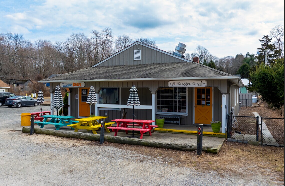 25 West Neck Rd, Shelter Island, NY for sale Building Photo- Image 1 of 31