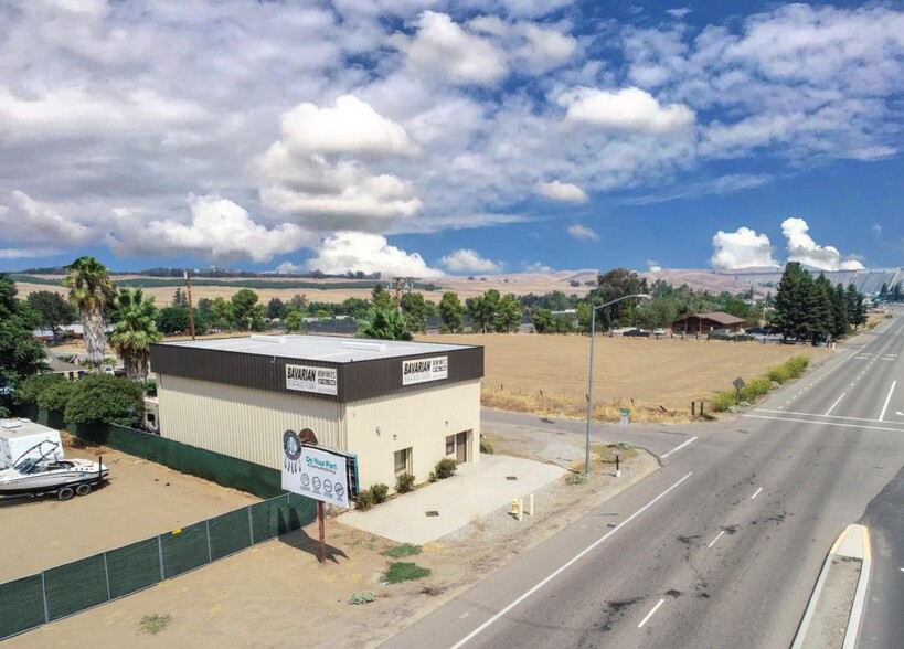 17199 N Friant Rd, Friant, CA for sale - Building Photo - Image 1 of 1