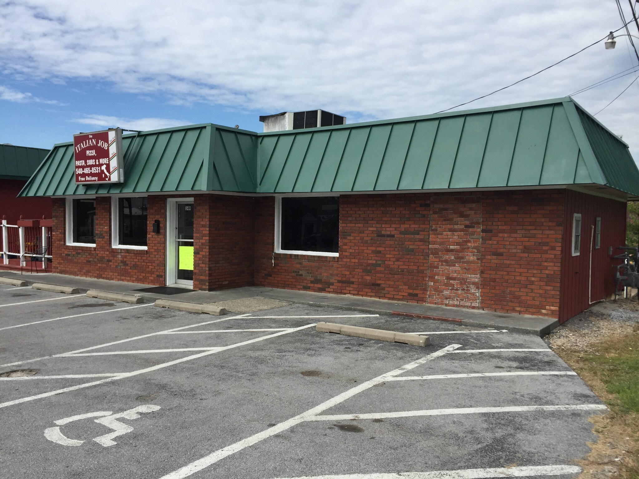 131-149 N Massanutten St, Strasburg, VA for sale Building Photo- Image 1 of 1