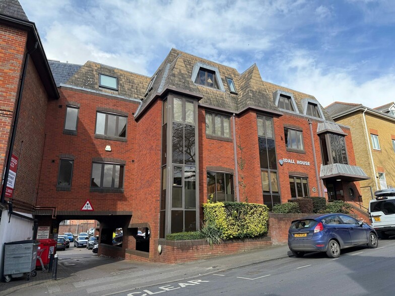 Vaughan Rd, Harpenden for lease - Building Photo - Image 1 of 2