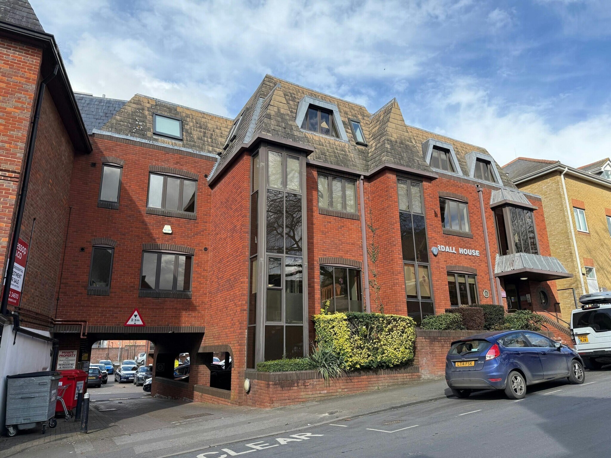 Vaughan Rd, Harpenden for lease Building Photo- Image 1 of 3