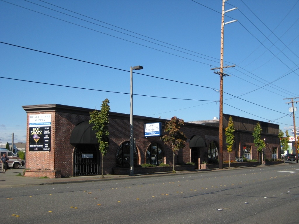 1701-1707 N State St, Bellingham, WA for lease Primary Photo- Image 1 of 2