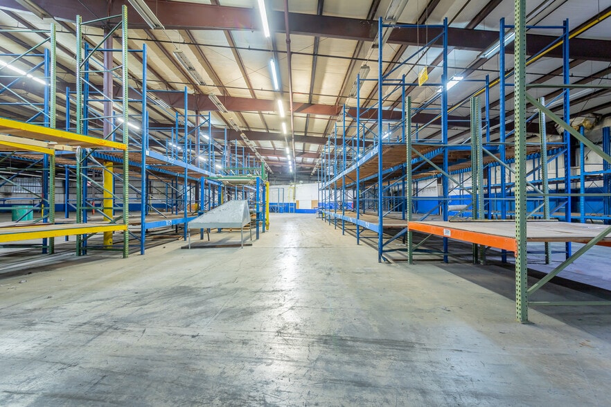 302 W Cherokee St, LaFayette, GA for lease - Building Photo - Image 3 of 10