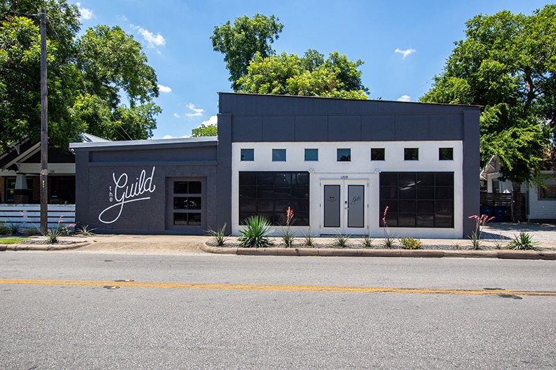 1209 E Cesar Chavez St, Austin, TX for lease Primary Photo- Image 1 of 20