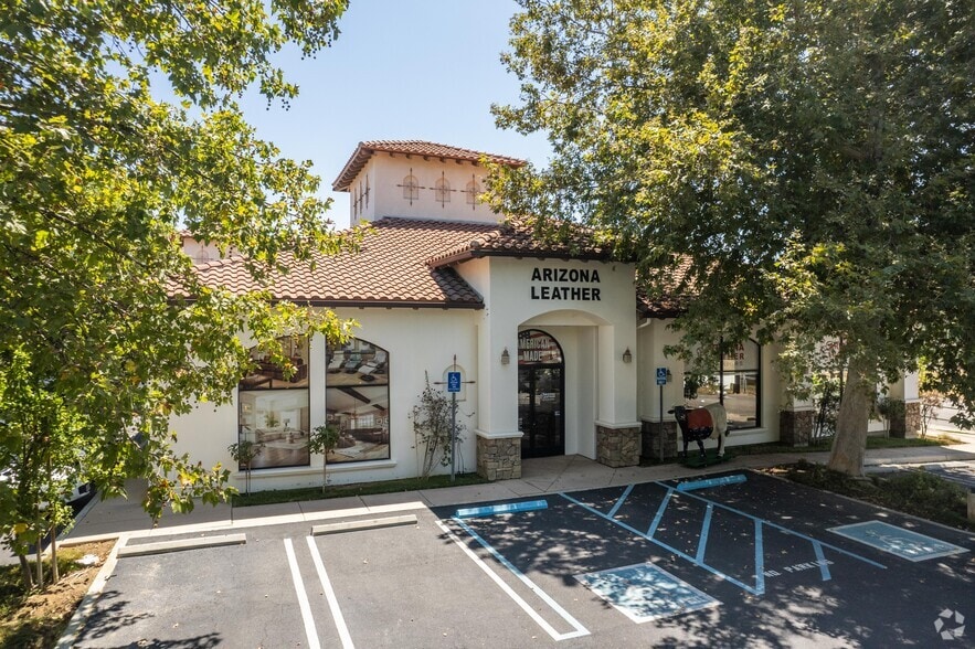 28811 Canwood St, Agoura Hills, CA for sale - Building Photo - Image 2 of 25