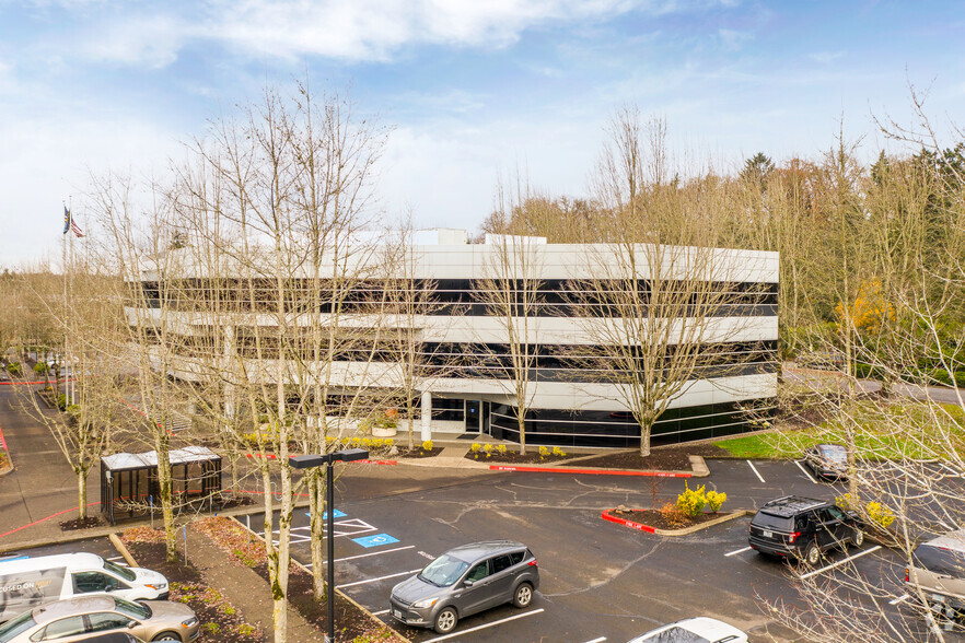 4500 Kruse Way, Lake Oswego, OR for lease - Primary Photo - Image 1 of 8