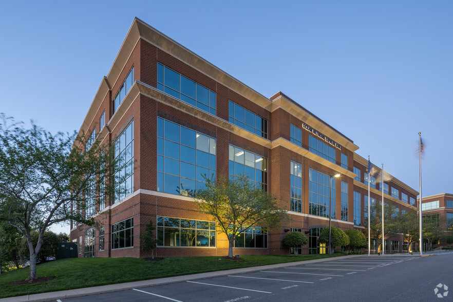 8730 Stony Point Pky, Richmond, VA for lease - Building Photo - Image 1 of 7