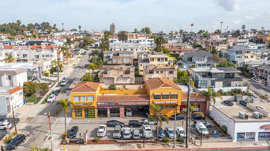 1414 Pacific Coast Hwy, Hermosa Beach, CA for lease - Primary Photo - Image 1 of 24