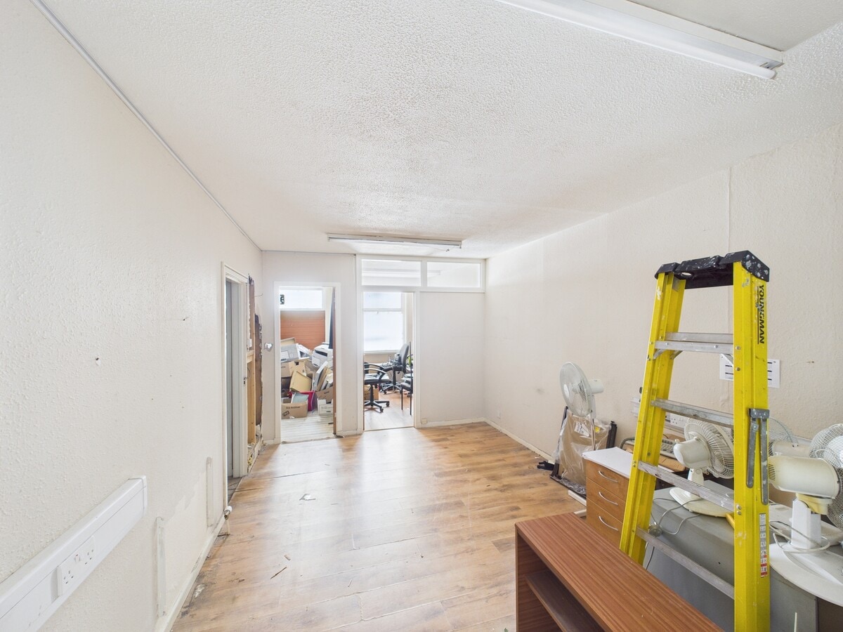 7-19 Lombard St, Inverness, HLD IV1 1QQ - Unit 13 -  - Interior Photo - Image 2 of 5