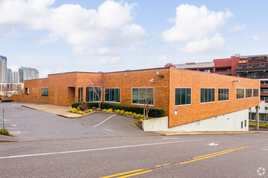 4550 S Macadam Ave, Portland, OR for lease - Building Photo - Image 3 of 26