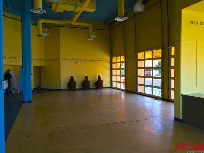 30 Via Brianza, Henderson, NV for lease - Interior Photo - Image 3 of 20