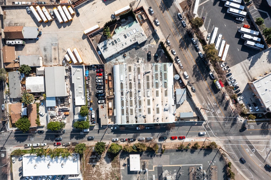 800-808 E Washington Ave, Santa Ana, CA for sale - Building Photo - Image 3 of 14