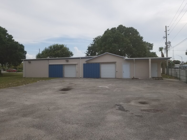 2007 Okeechobee Rd, Fort Pierce, FL for lease - Building Photo - Image 3 of 6