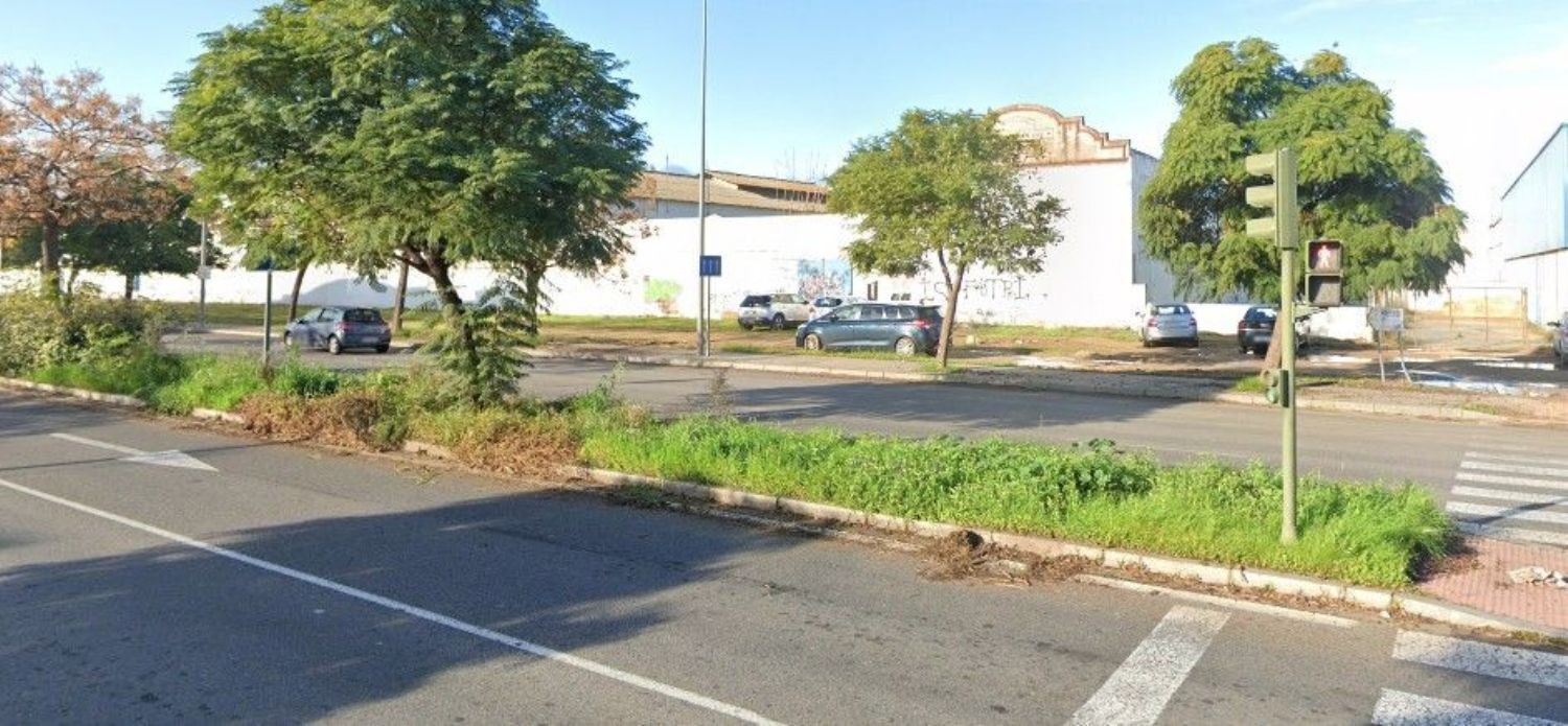 Industrial in SEVILLA for lease Building Photo- Image 1 of 9