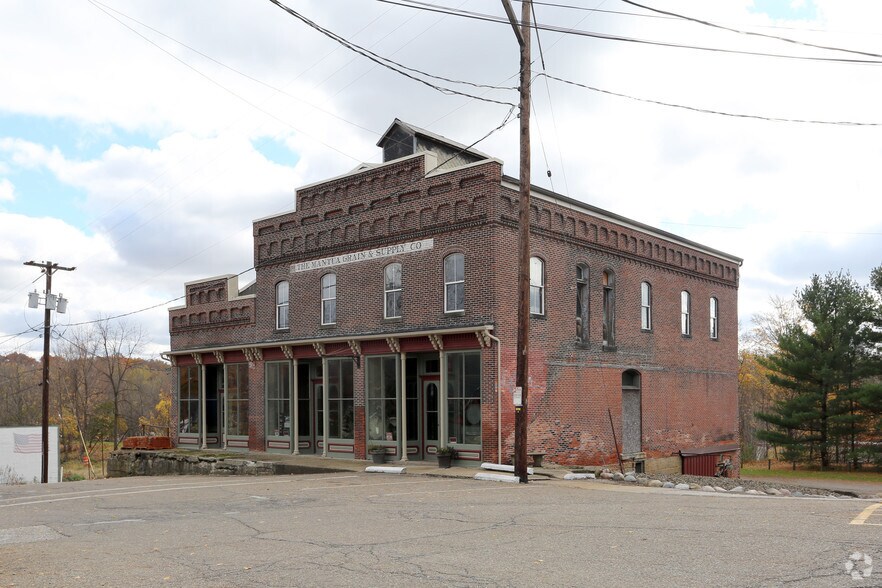 4690 E Prospect St, Mantua, OH 44255