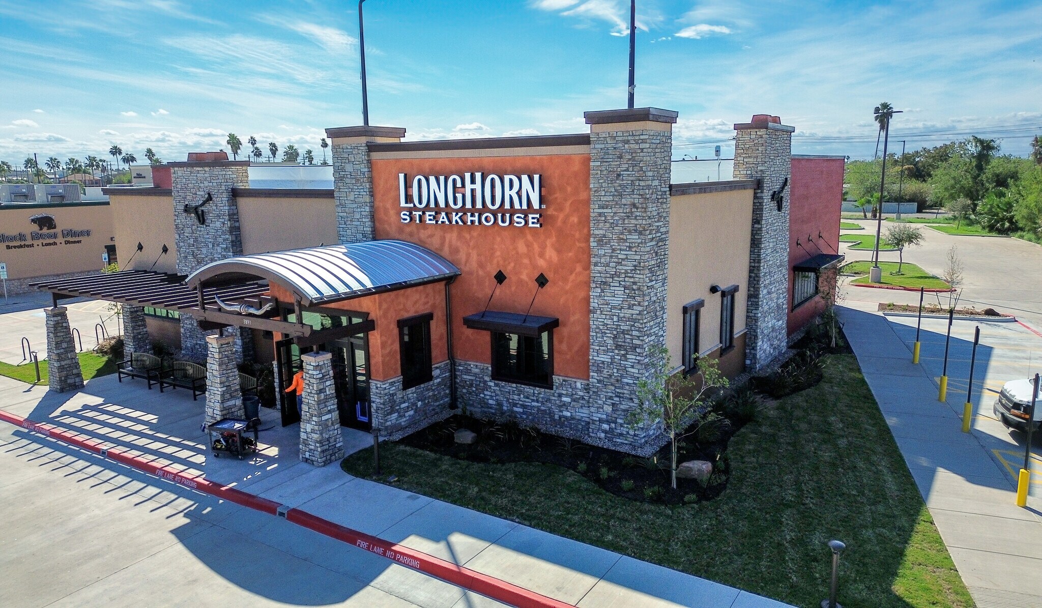 3891-77 N Expressway, Brownsville, TX for sale Primary Photo- Image 1 of 1