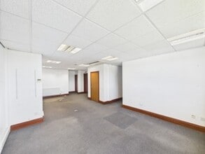 46-48 Deerdykes Vw, Cumbernauld for lease Interior Photo- Image 2 of 4
