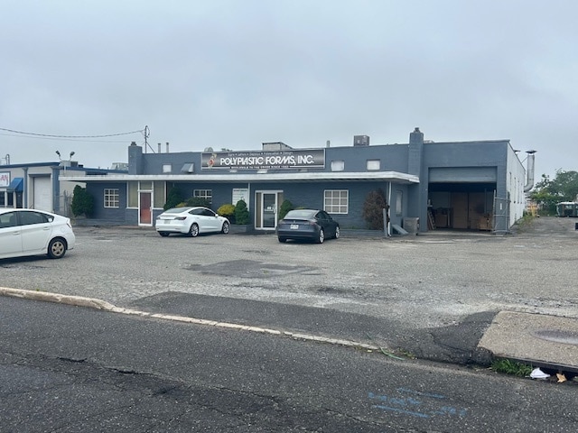 49 Gazza Blvd, Farmingdale, NY for sale - Building Photo - Image 1 of 1