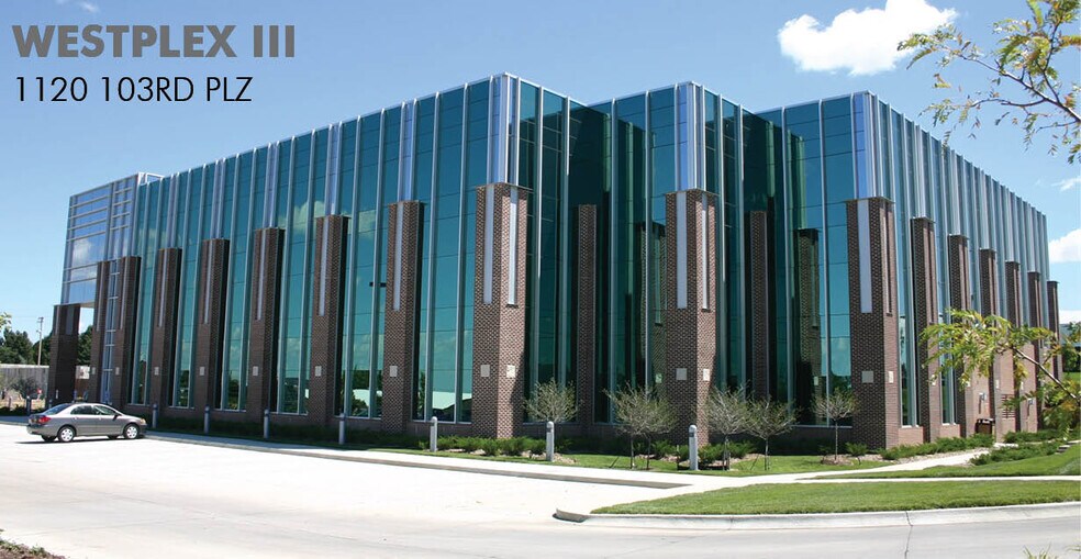1120 N 103rd Plz, Omaha, NE for sale - Building Photo - Image 1 of 1
