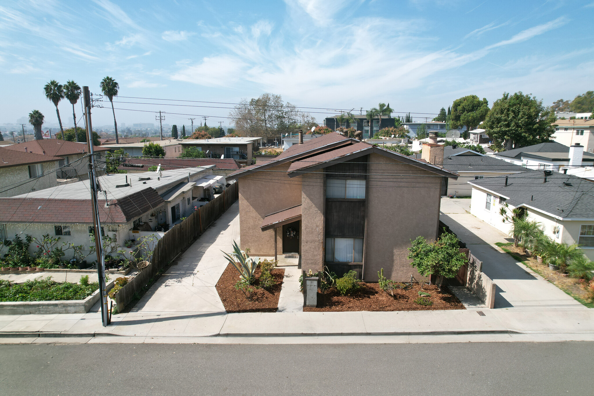 1867 Gladys Ave, Signal Hill, CA for sale Building Photo- Image 1 of 6