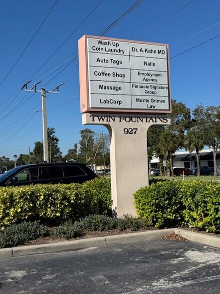 927 Beville Rd, Daytona Beach, FL for lease - Building Photo - Image 2 of 17