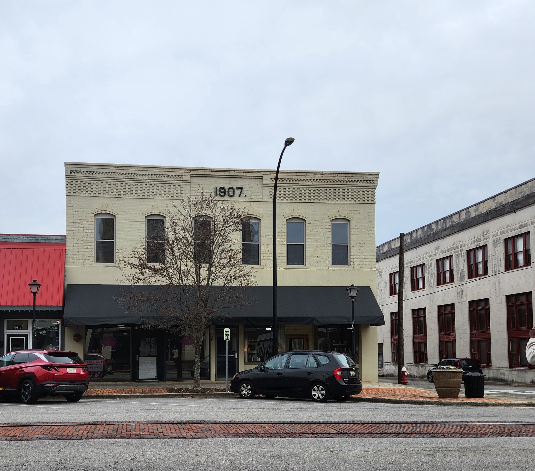 706 Bank St NE, Decatur, AL for sale Primary Photo- Image 1 of 1