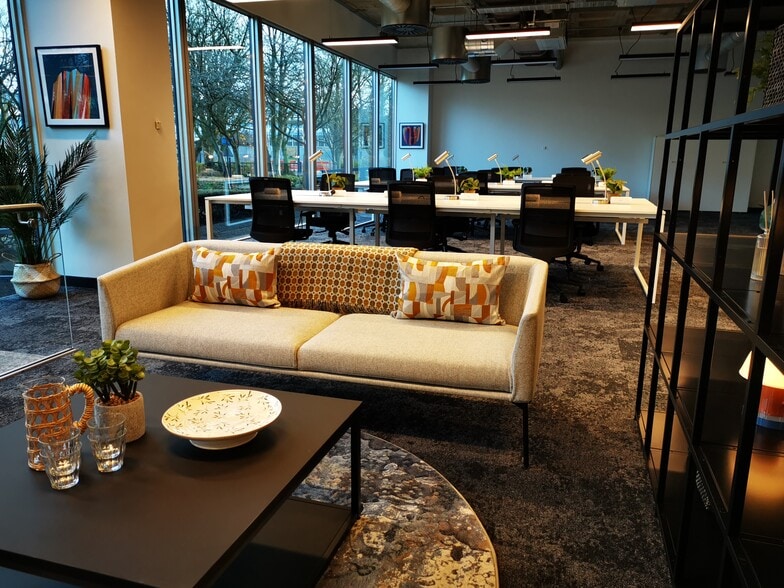 Otley Rd, Harrogate for lease - Building Photo - Image 3 of 17