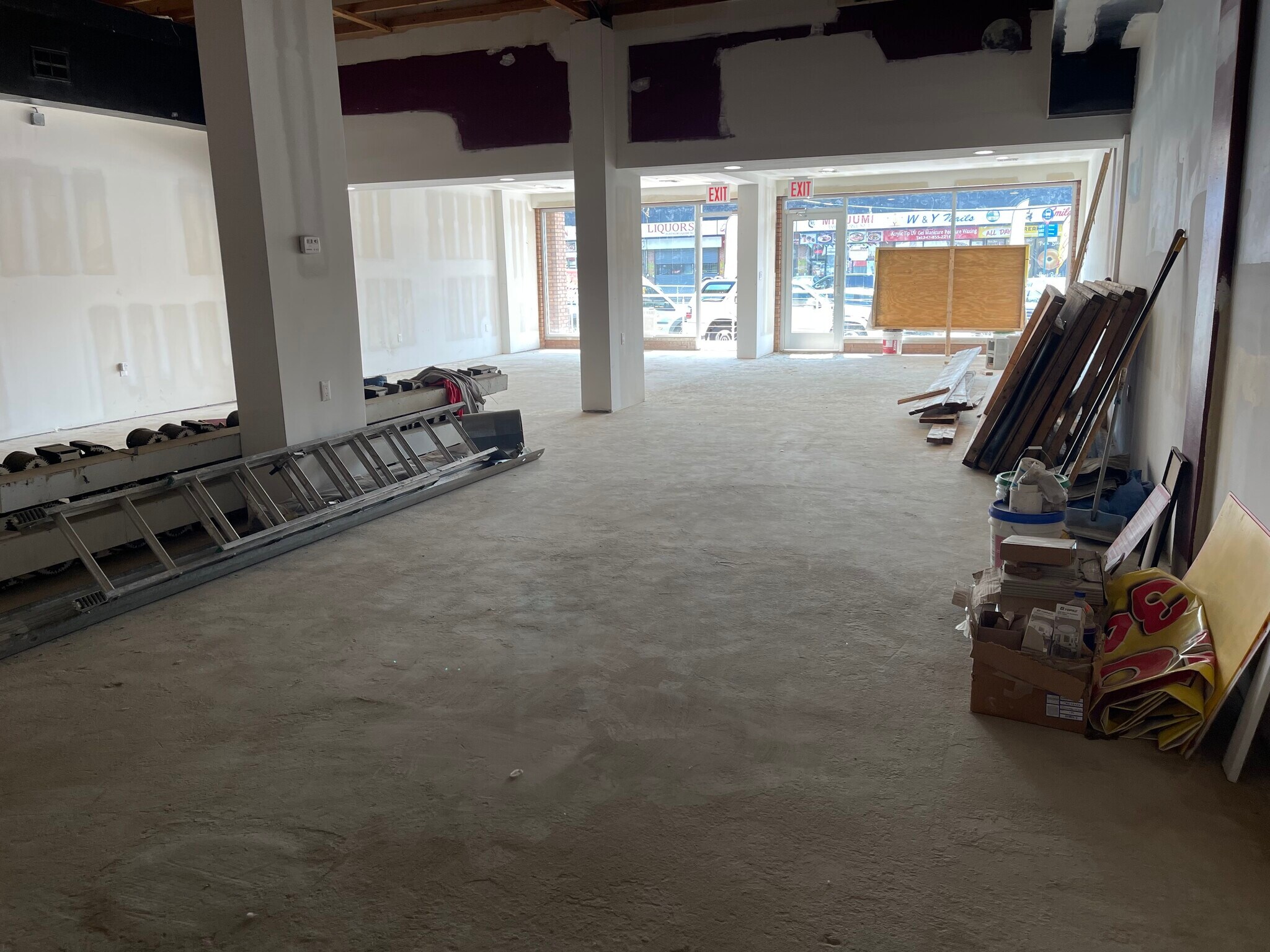 1975 Victory Blvd, Staten Island, NY for sale Interior Photo- Image 1 of 1