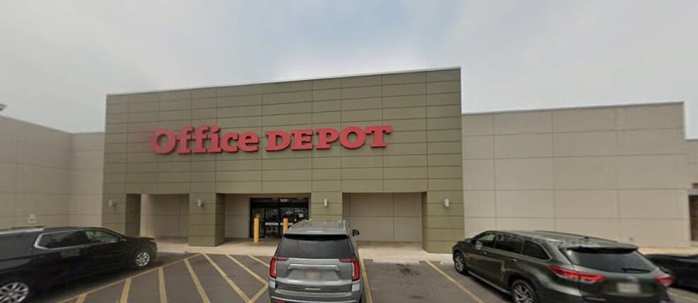 2950 Ryan St, Lake Charles, LA for lease - Building Photo - Image 3 of 4