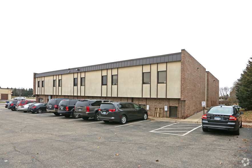 1000 E 146th St, Burnsville, MN for lease - Building Photo - Image 2 of 6