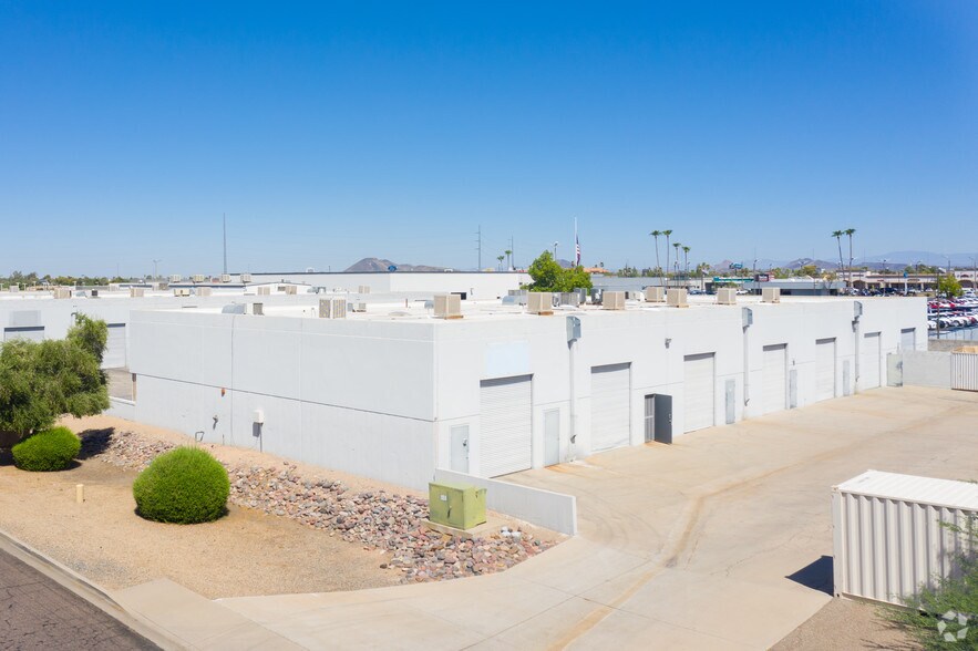 2402 W Phelps Rd, Phoenix, AZ 85023