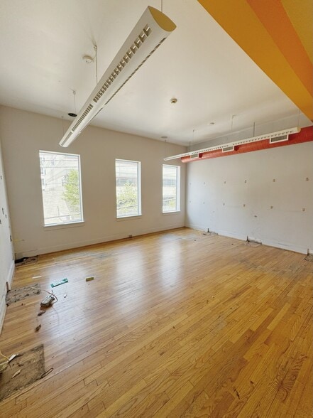 209 S Craig St, Pittsburgh, PA for lease - Building Photo - Image 3 of 10