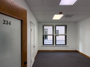 5 W Alder St, Walla Walla, WA for lease Interior Photo- Image 1 of 8