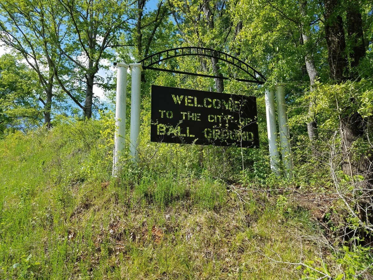 Highway 372, Ball Ground, GA 30107