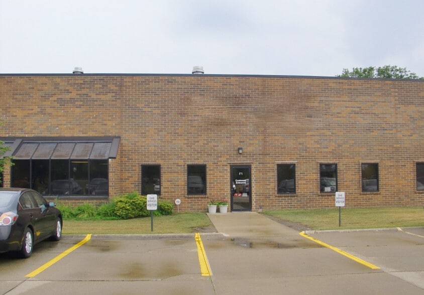 34099 Melinz Pky, Eastlake, OH for lease - Building Photo - Image 3 of 5