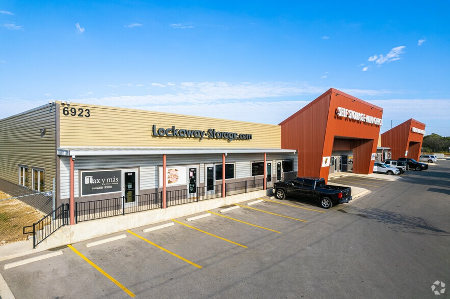 6923 W Loop 1604, San Antonio, TX for lease - Building Photo - Image 2 of 14