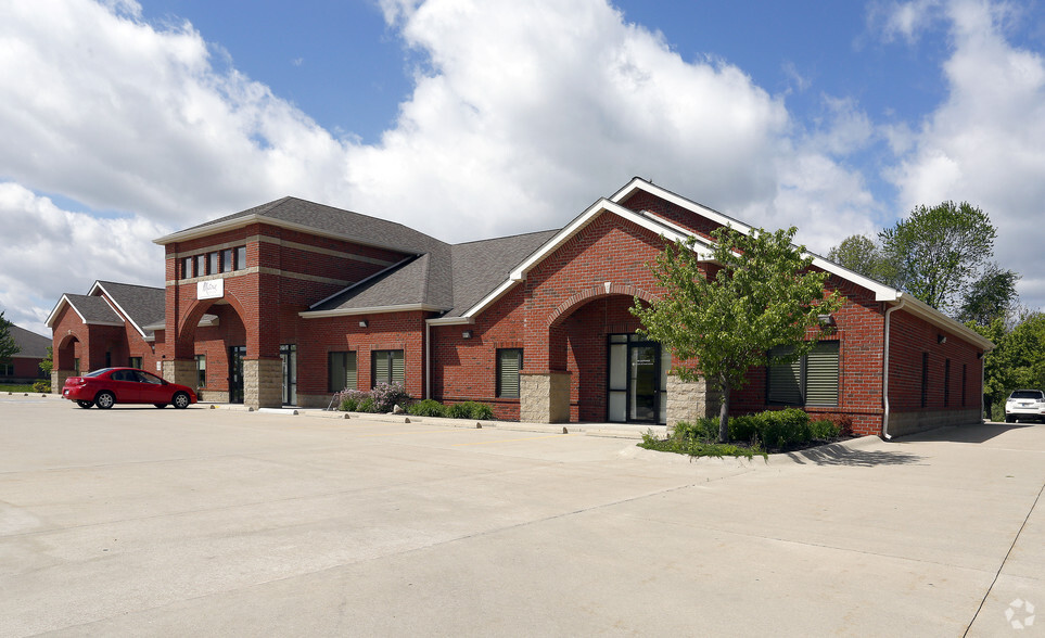 938 Mezzanine Dr, Lafayette, IN for lease - Primary Photo - Image 1 of 4