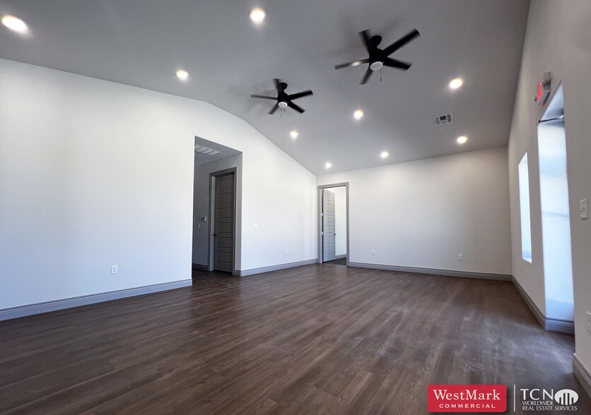 8921 County Road 6820 rd, Lubbock, TX for lease - Interior Photo - Image 2 of 6