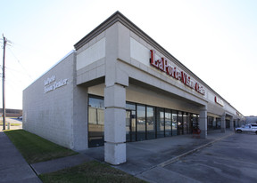 Jack's Plaza Broadway Shopping Center - Gas Station