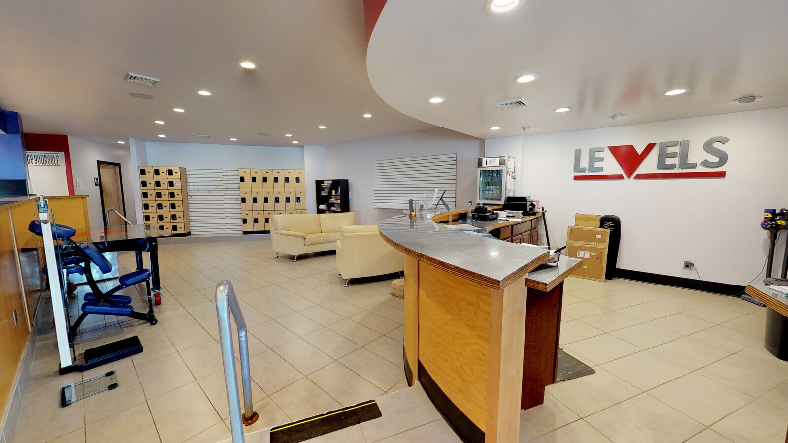 1523 S Conwell Ave, Willard, OH 44890