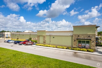 10041 University Plaza Dr, Fort Myers, FL for lease Building Photo- Image 2 of 6