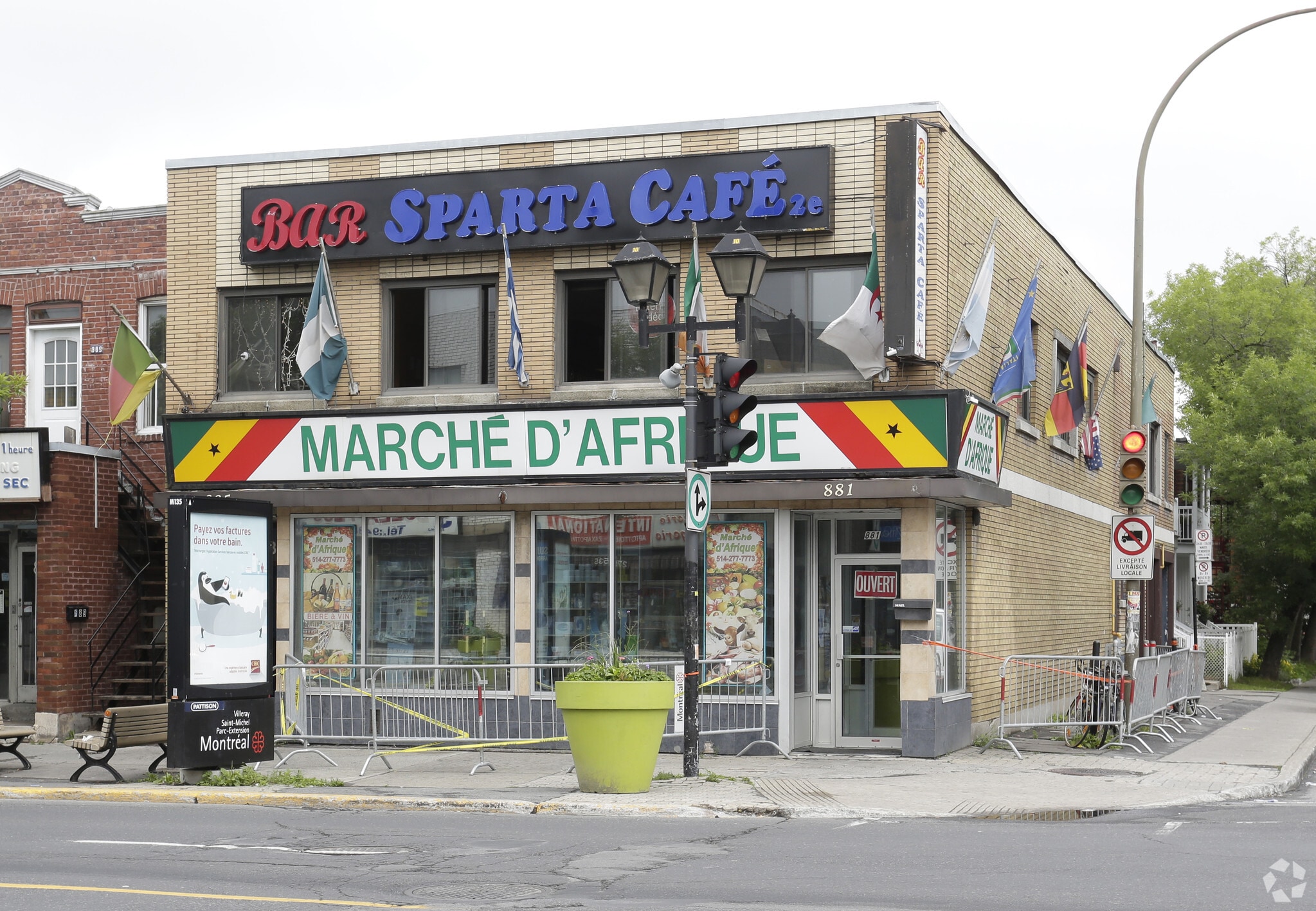 885 Rue Jean-Talon O, Montréal, QC for sale Primary Photo- Image 1 of 1