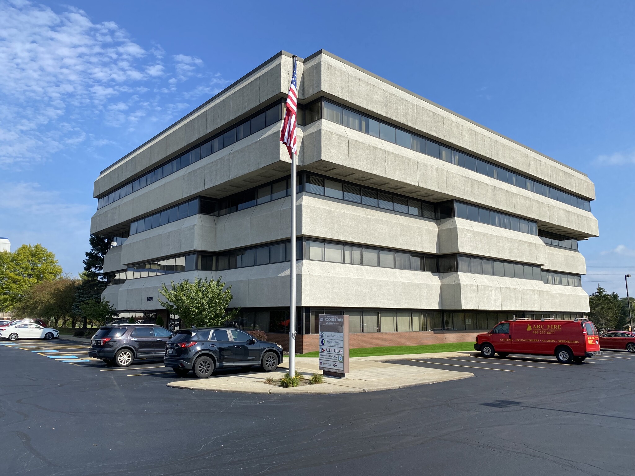 6001 Cochran Rd, Solon, OH for lease Building Photo- Image 1 of 8