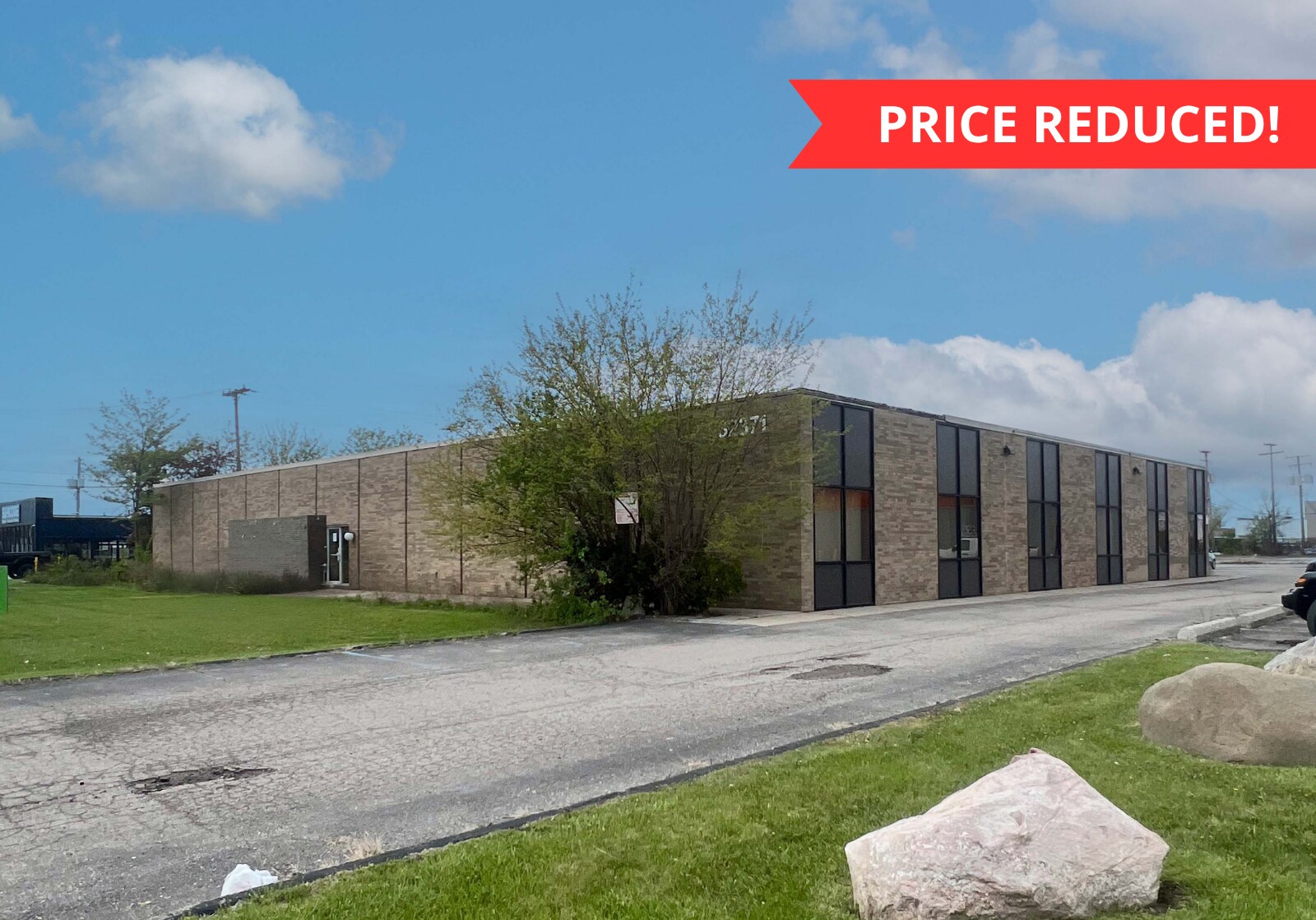 32371 Dequindre Rd, Madison Heights, MI for sale Building Photo- Image 1 of 4