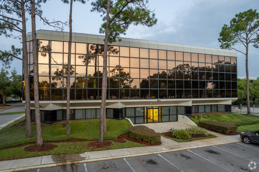 2600 Lake Lucien Dr, Maitland, FL for lease - Building Photo - Image 2 of 9